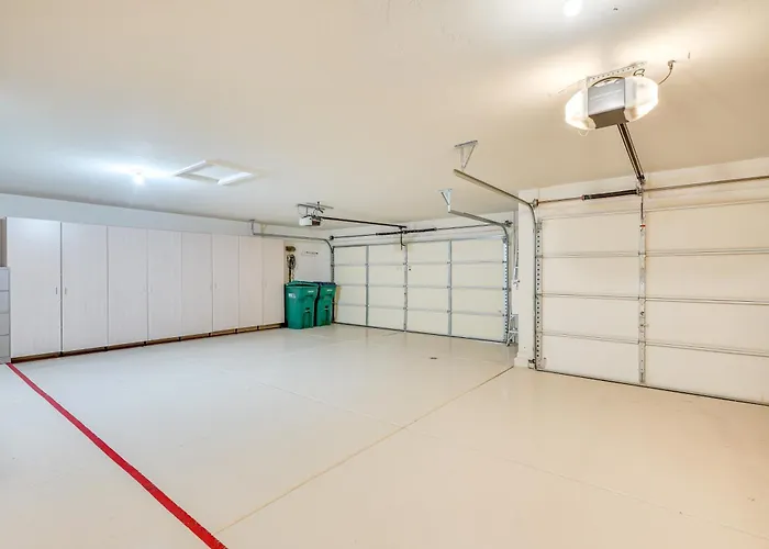 Holiday home Spacious In Saddlebrooke 55-plus Community! *